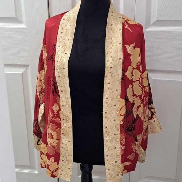 Soma Asian Red & Gold Open Kimono - Picture 1 of 13